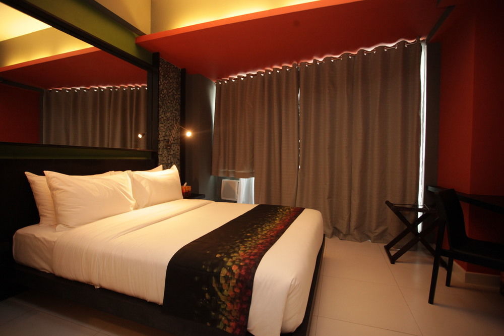Kl Managed By Hii 3* Makati City